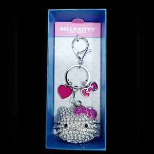 🩷HELLO KITTY* Pink Bow And Heart Crystal Keychain 🎀💎